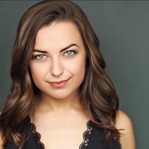 Meet your Posher, Lauren elyse